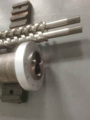 Krauss Maffei Kmd75 সমান্তরাল টুইন স্ক্রু এবং ব্যারেল